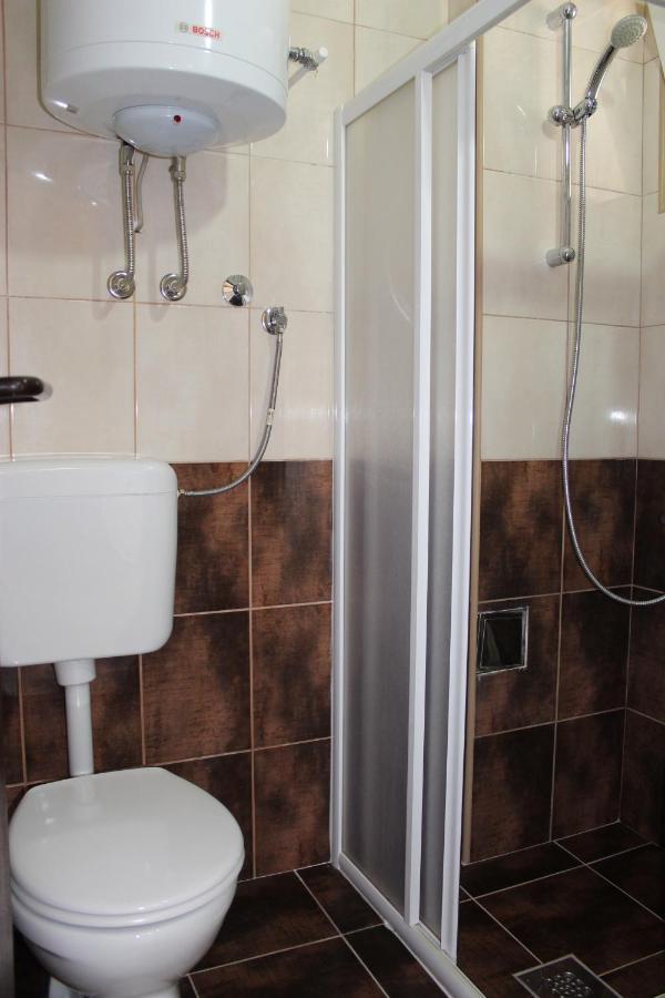 Apartmani Franovic Тиват Екстериор снимка